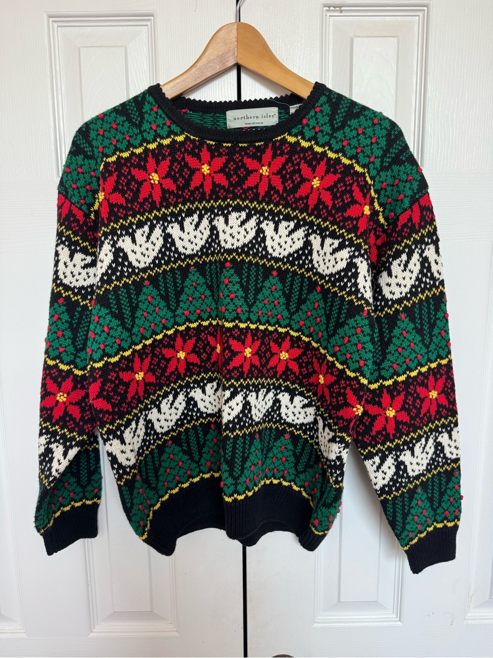 Vintage 90s Northern Isles Hand Embroidered Christmas Sweater - Size M